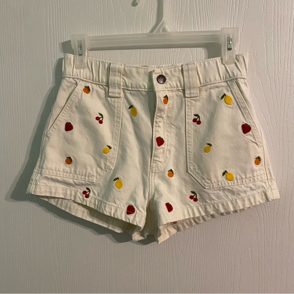 PacSun Fruit Embroidered White Denim Shorts Novelty Cherry Summer Beach Size Sm - Picture 2 of 6
